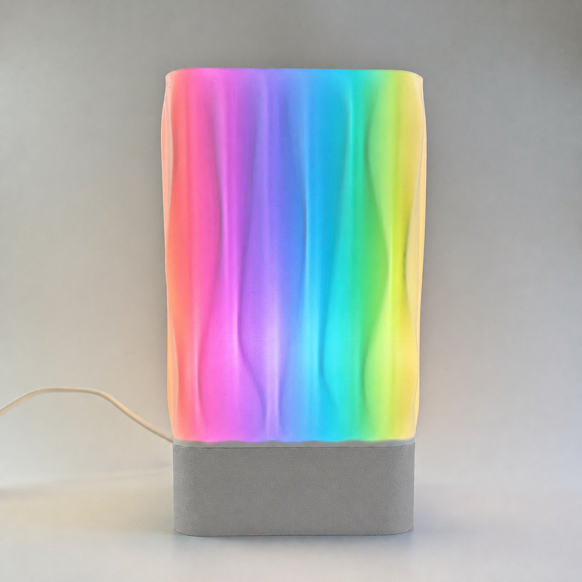 Liora Test Lampe – Unterteil Basic Silver, Smart RGB – Farbvielfalt visualisiert