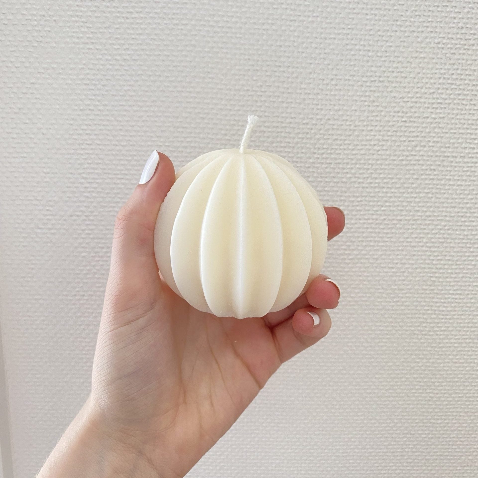 ROUND CANDLE