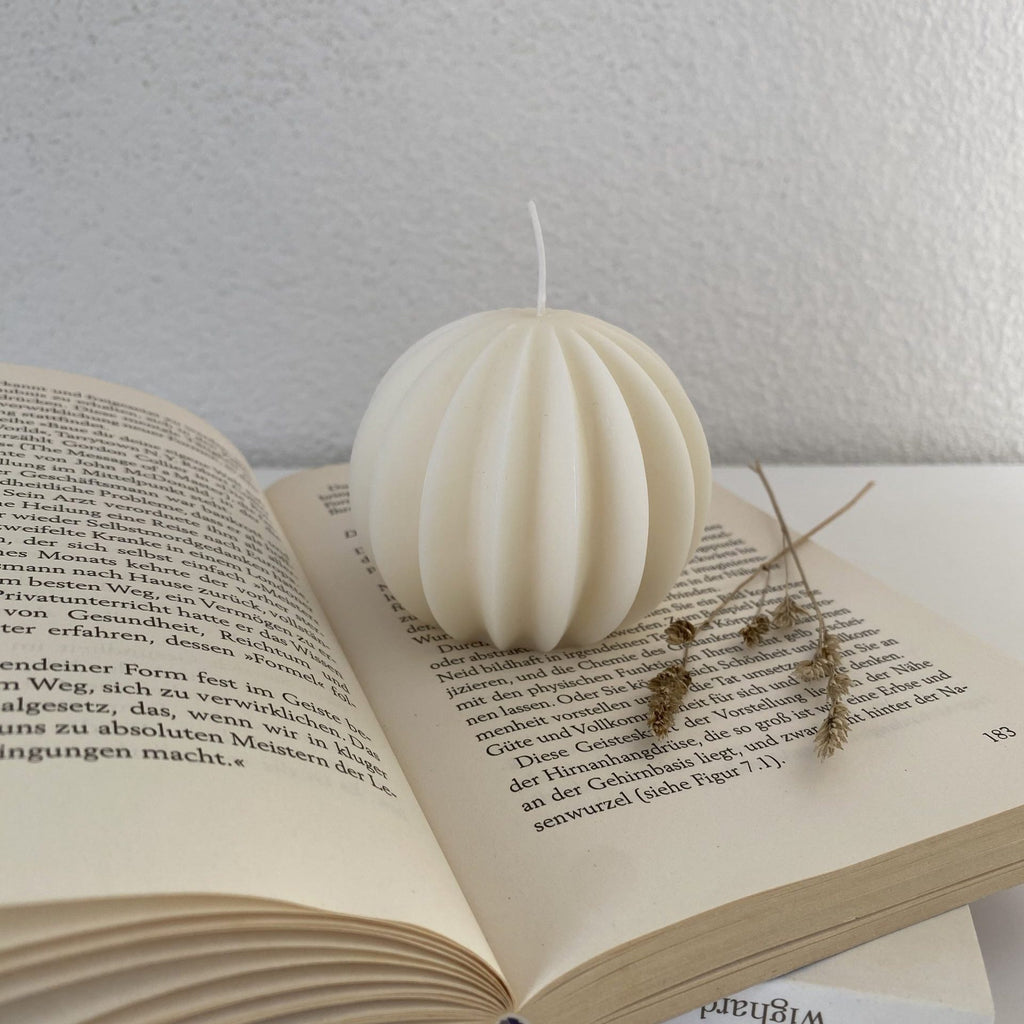 ROUND CANDLE