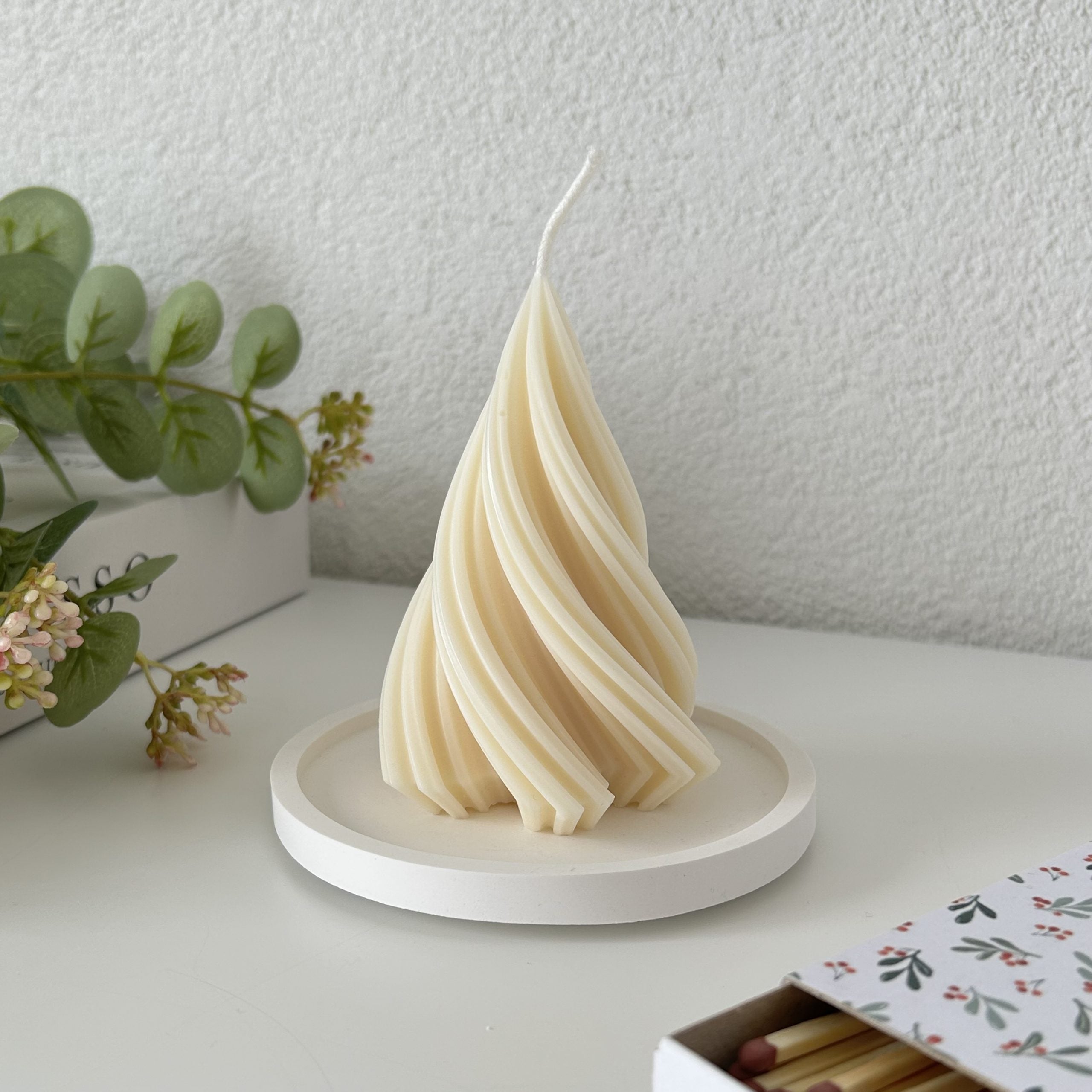 SWIRL TREE